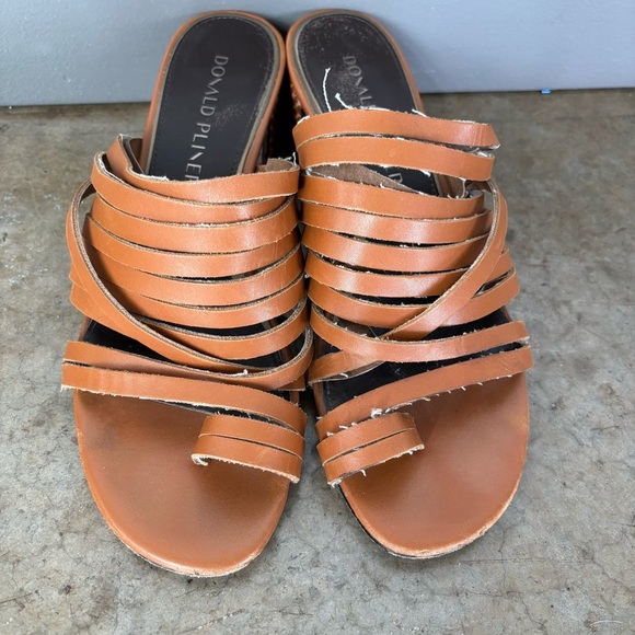 Donald Pliner Marlow Leather Strappy Sandals Size 7.5 - Picture 1 of 10